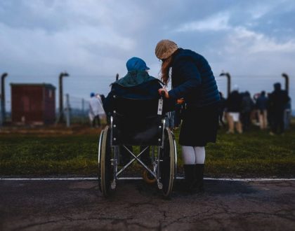 نگاه جامعه به معلولان